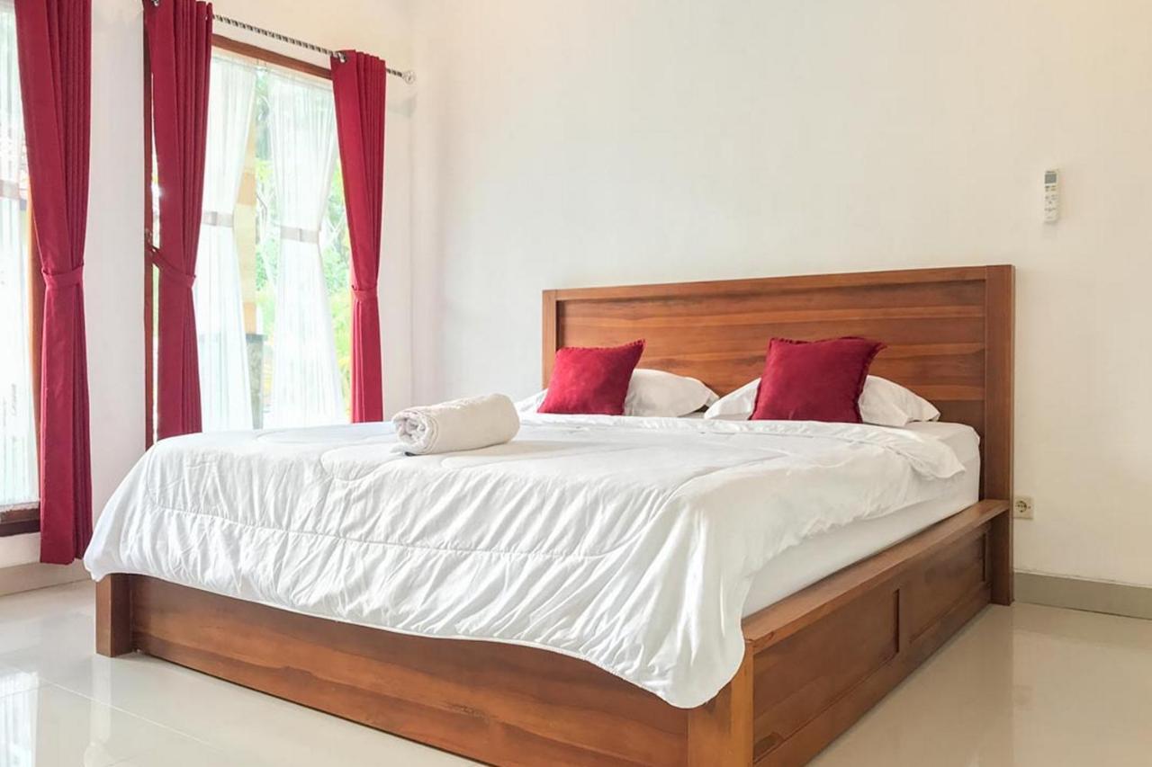 Omah Nusa Villa Redpartner Toyapakeh エクステリア 写真