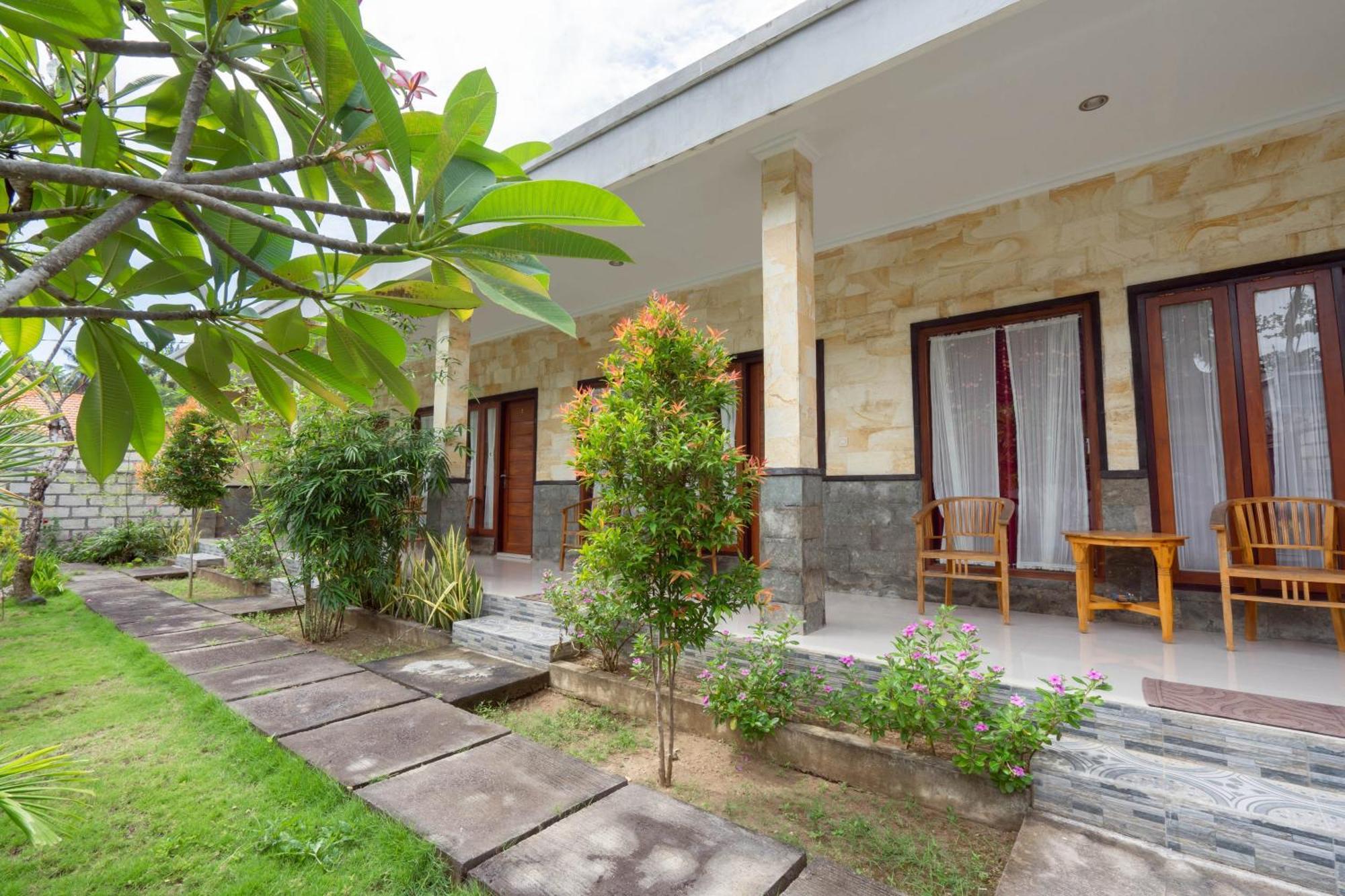 Omah Nusa Villa Redpartner Toyapakeh エクステリア 写真