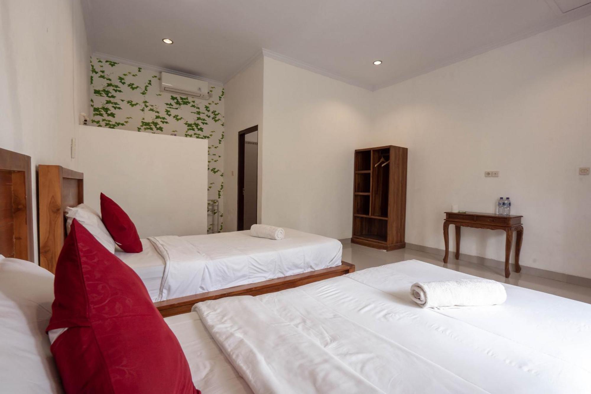 Omah Nusa Villa Redpartner Toyapakeh エクステリア 写真