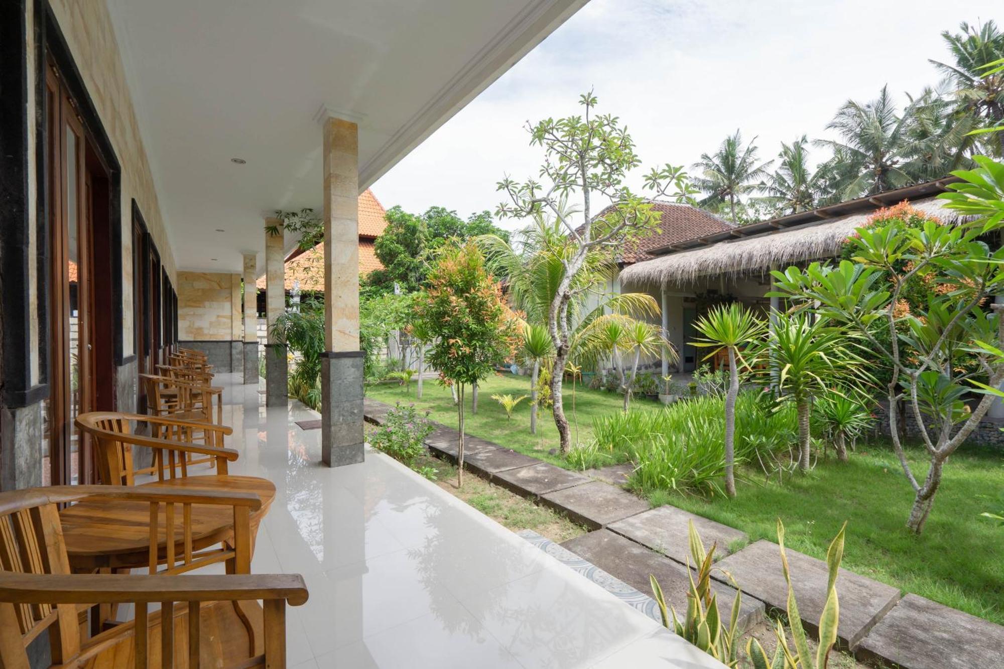 Omah Nusa Villa Redpartner Toyapakeh エクステリア 写真