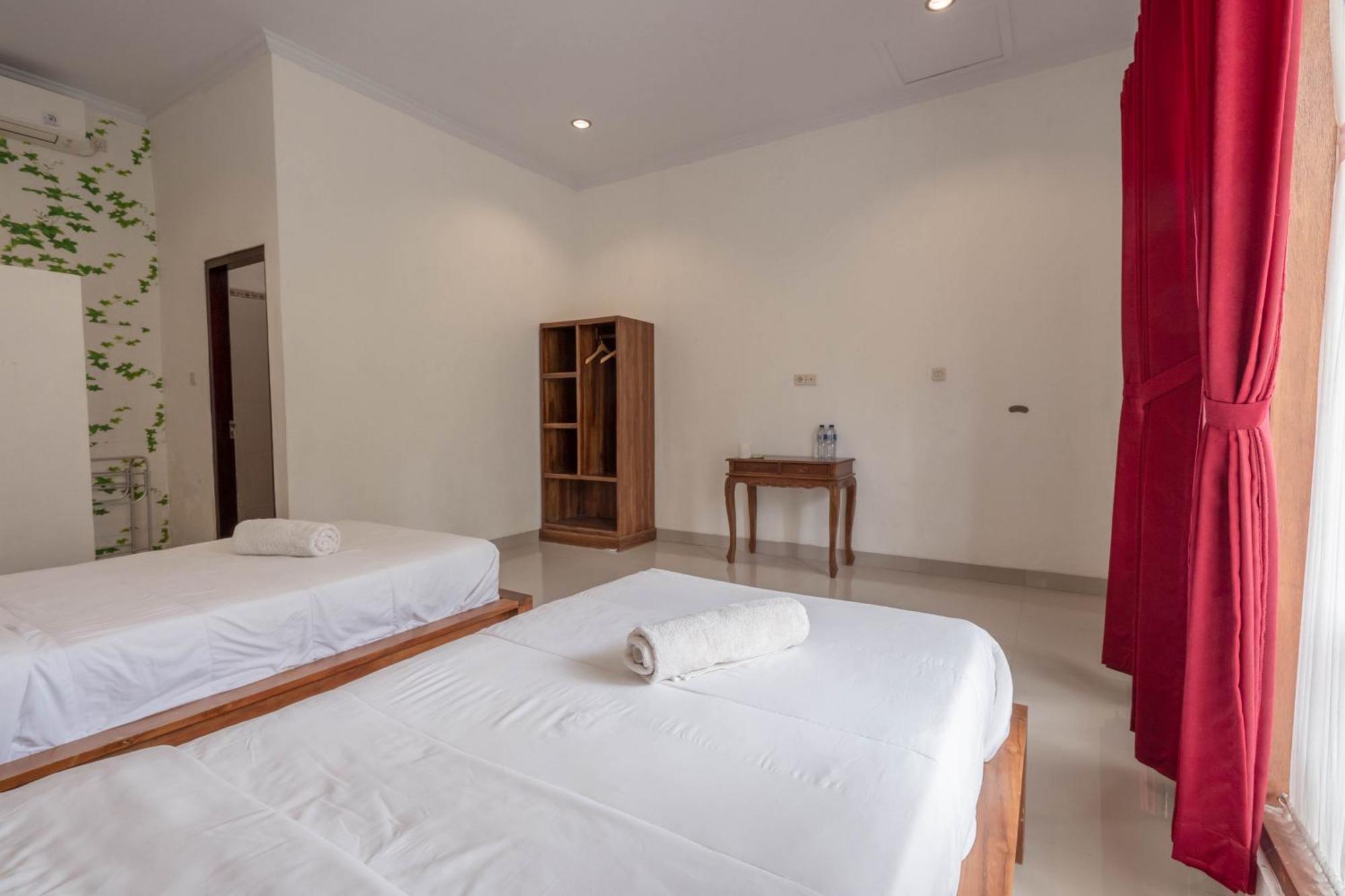 Omah Nusa Villa Redpartner Toyapakeh エクステリア 写真